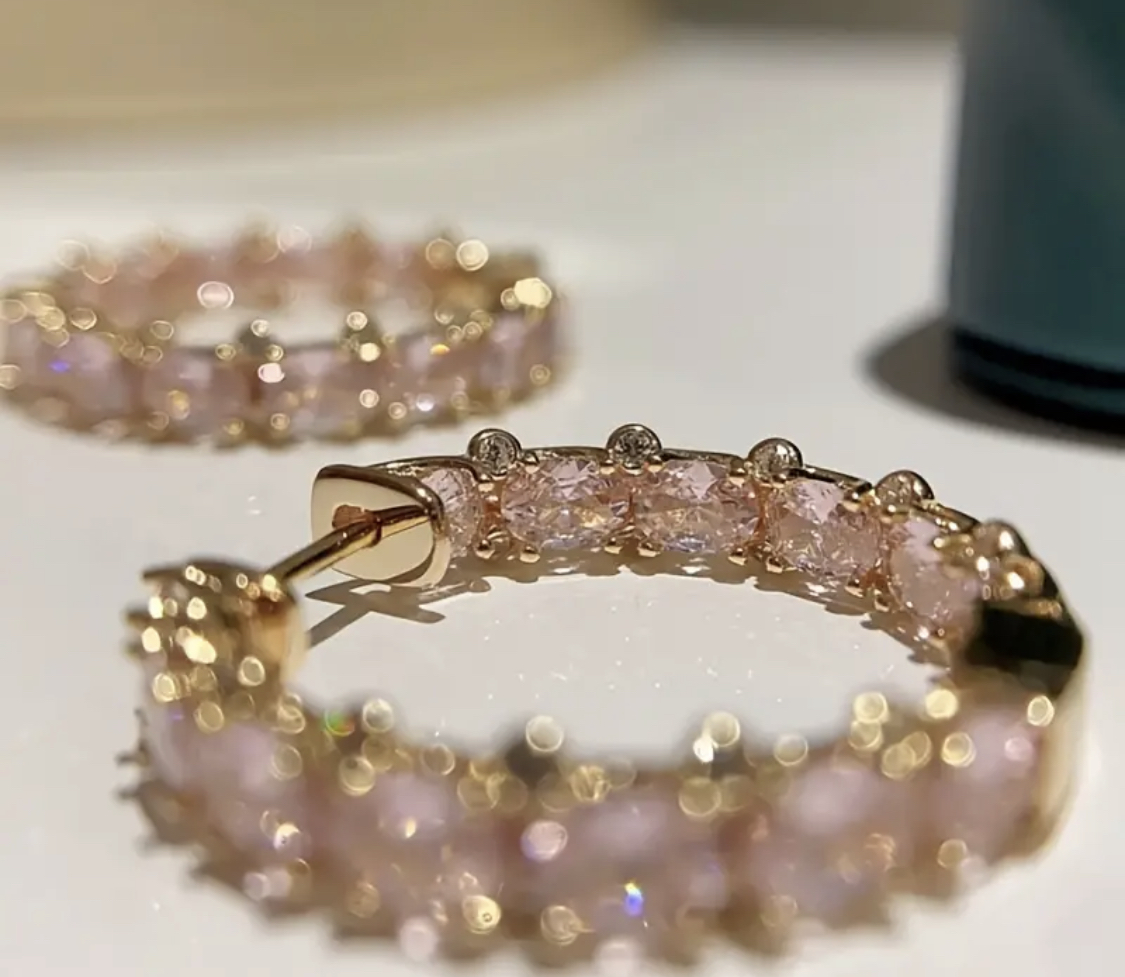 Exquisite Shiny Hoop Earrings - Image 2